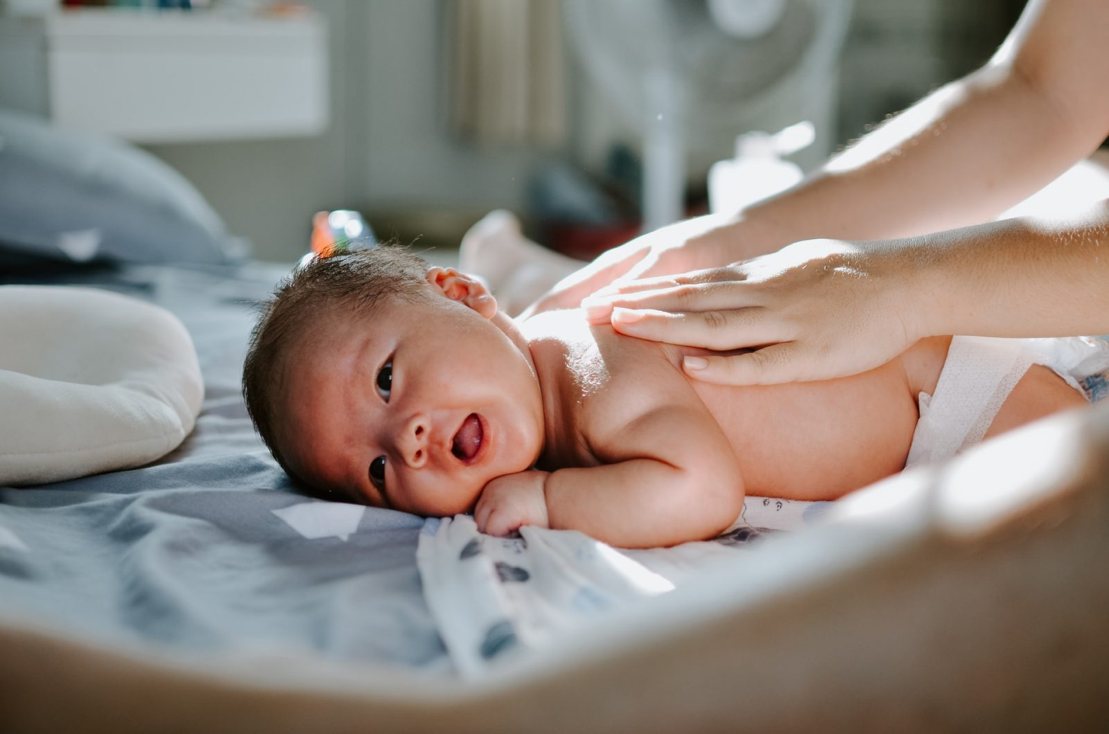 Hygiene de bebe tout ce qu’il faut savoir pour prendre soin de lui a la sortie de la maternite